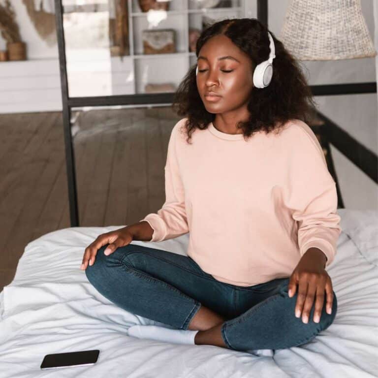  Music Therapy Woman Listening to Music On The Bed With Headphones Relaxing